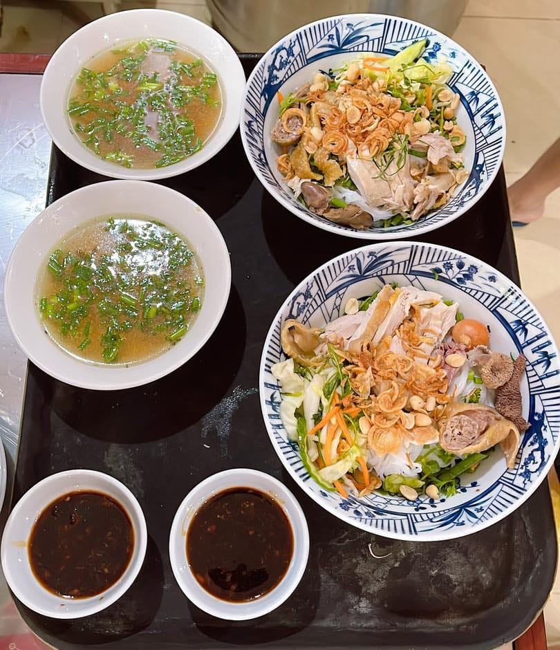 TINH HOA ẨM THỰC TRONG MỘT TÔ PHỞ