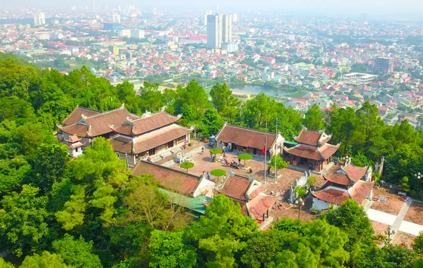 NÚI QUYẾT - BỨC TRANH SƠN THUỶ HỮU TÌNH
