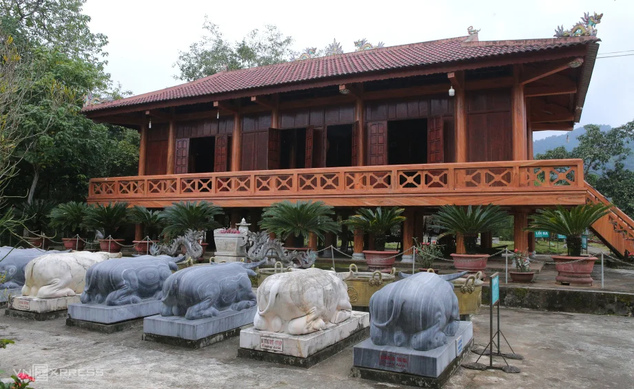 ĐỀN CHÍN GIAN - DI SẢN VĂN HÓA ĐỘC ĐÁO CỦA NGƯỜI THÁI