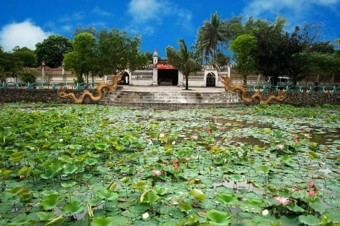 CHÙA CẦN LINH - ĐIỂM TỰA TÂM LINH GIỮA LÒNG THÀNH PHỐ