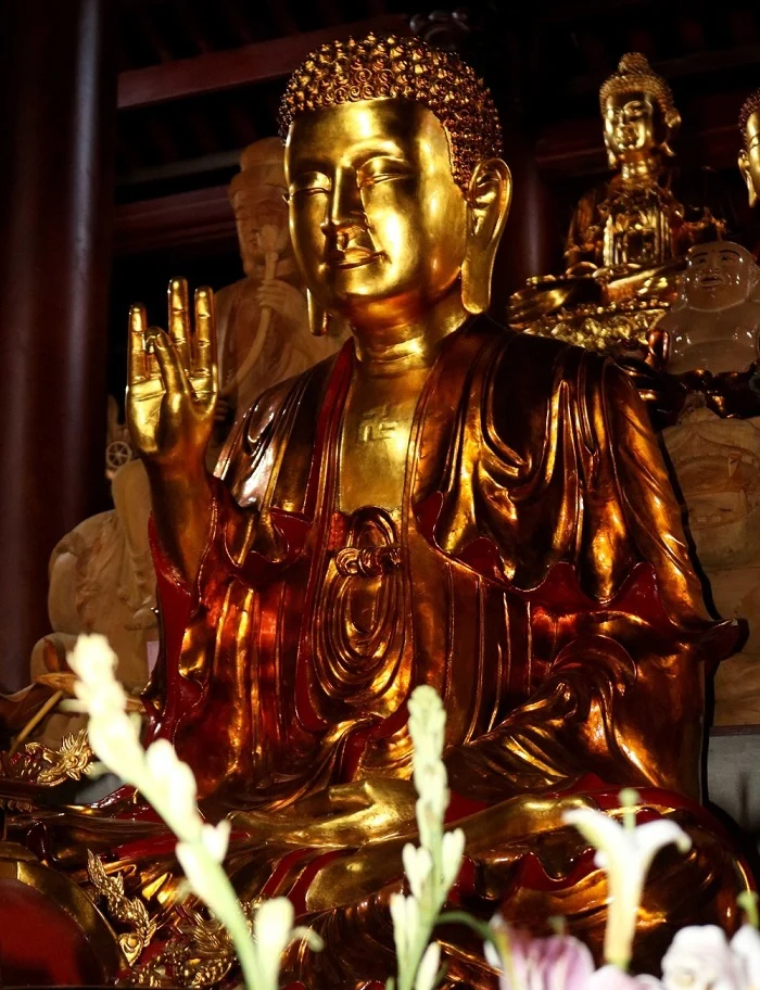 CHÙA CẦN LINH - ĐIỂM TỰA TÂM LINH GIỮA LÒNG THÀNH PHỐ
