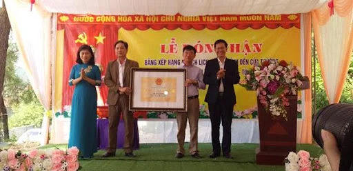 ĐỀN CỬA TRUÔNG - DẤU ẤN TÂM LINH CỦA VÙNG ĐẤT XỨ NGHỆ