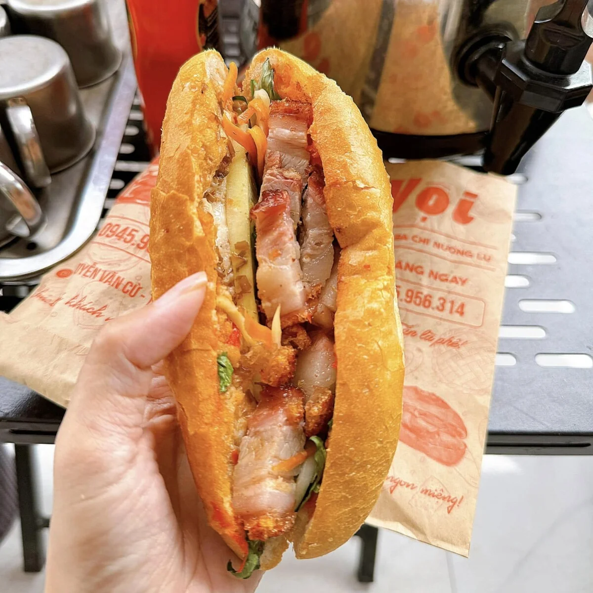 Top 8 Quán Bánh Mì Ngon Tại Vinh – Những Hương Vị Đậm Đà Khó Cưỡng