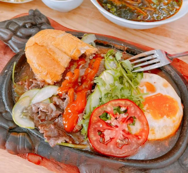 Top 8 Quán Bò Né Ngon Ở Vinh – Dắt Bụng Đói Ghé Là No Căng!