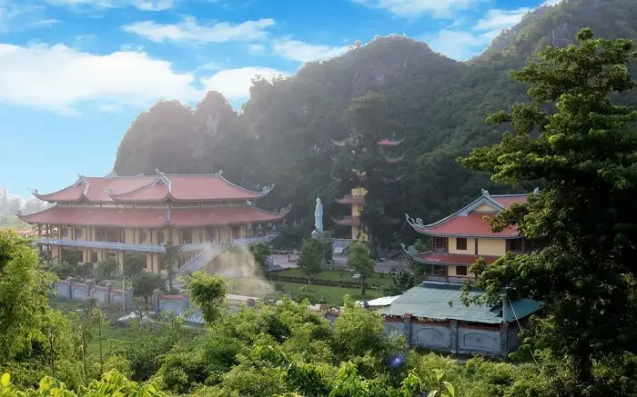 Khám Phá top 6 Ngôi Chùa Lâu Đời Linh Thiêng Nhất Tại Nghệ An