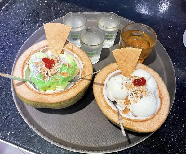Top 4 Địa Chỉ Bán Kem Dừa Ngon Nổi Tiếng Tại Nghệ An
